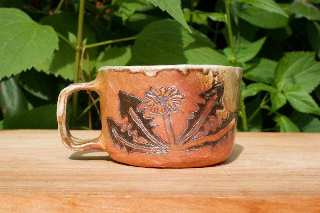Holzgebrannter Löwenzahnbecher 3